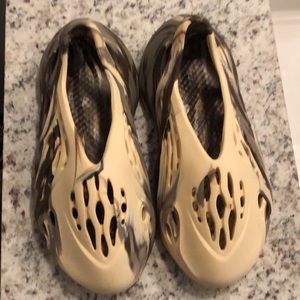 New Yeezy Foam Cream/Clay. 100% authentic. No box